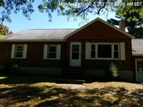 25 Puritan Dr, Schenectady, NY 12306-3550