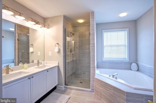 152 General Stonewall Jackson Blvd, Harpers Ferry WV  25425-3018 exterior