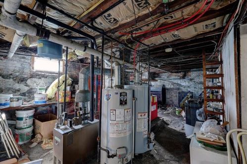 104 Arnold St, Lincoln RI  02865-1936 exterior