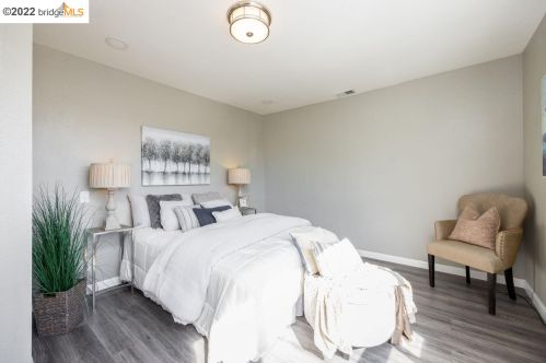 2809 99th Ave, Oakland CA  94605-4814 exterior