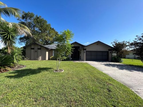 507 Marby Rd, Lehigh Acres, FL 33936-7508