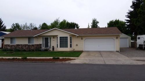 3828 Sherlock Ave, Coeur D Alene, ID 83815-7957