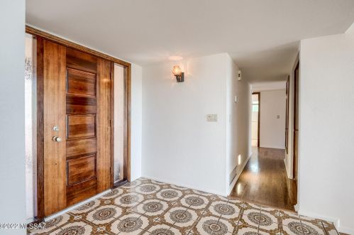 4421 Camino Gacela, Tucson AZ  85718-6807 exterior