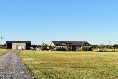 2400 Smith Fry Rd, Muskogee OK  74403-9172 exterior