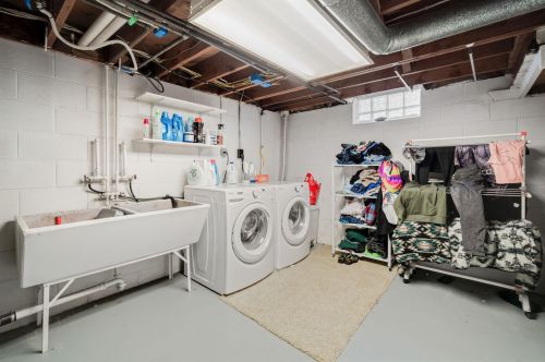 3524 93rd St, Milwaukee WI  53228-1546 exterior