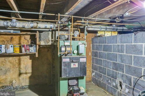 221 3rd St, Arnots Addition PA  17970-1039 exterior