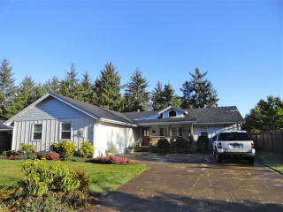 640 Kelsie Ln, Waldport, OR 97394-9810