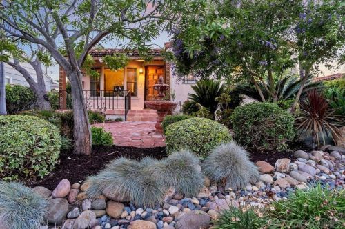 4534 59th St, San Diego, CA 92115-3822