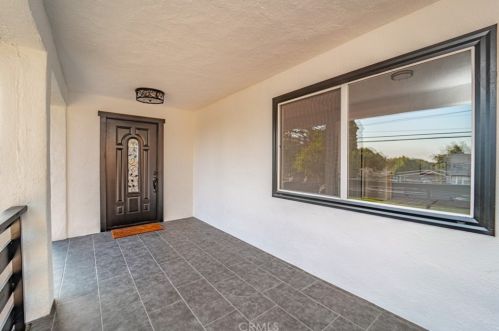 137 Altadena Dr, Altadena CA  91001-5104 exterior
