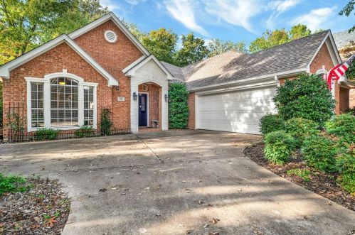 815 Rolling Meadows Ct, Allen, TX 75013-5465