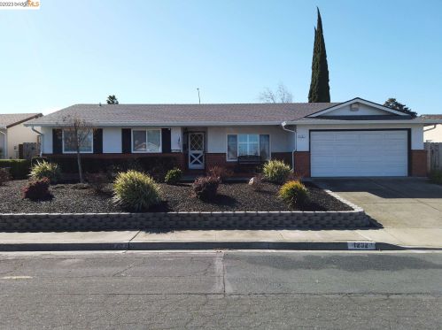 1202 Steven Dr, West Pittsburg, CA 94565-6415