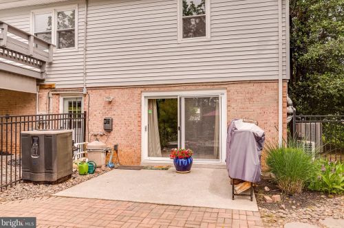 289 Packett Dr, Charles Town WV  25414-5099 exterior