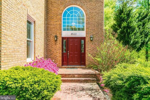 8522 Wild Spruce Dr, Springfield, VA 22153-1800