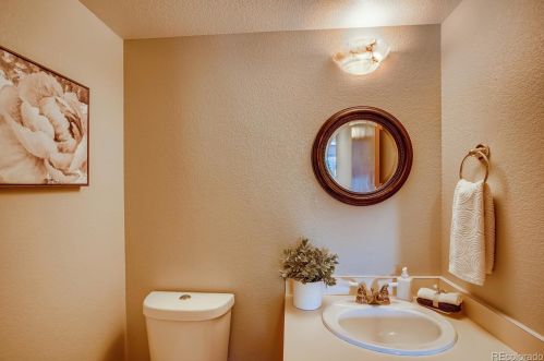 1915 Kipling St, Denver CO 80227-2119 exterior