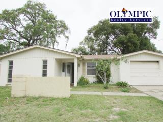 7215 San Miguel Dr, Port Richey FL  34668-5030 exterior