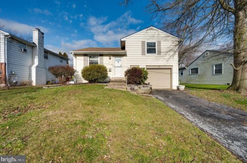 86 Pulaski St, Pottstown, PA 19464-6259