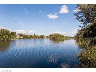 441 Lake Murex Cir, Sanibel, FL 33957-5524
