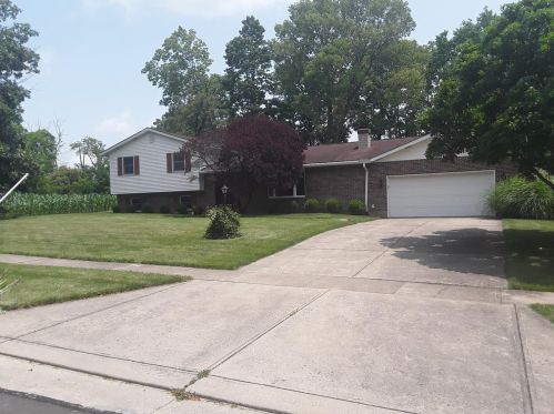 3996 Knollbrook Dr, Franklin, OH 45005-4921