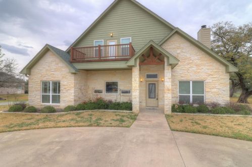 41053 Heartwood Cir, Whitney, TX 76692-5528