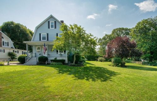 43 Pleasant St, Braintree, MA 02184-1838