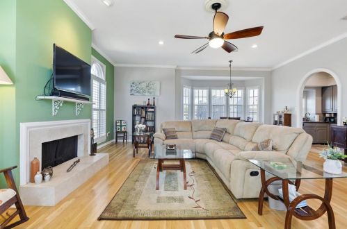 4511 Gilbert Ave, Dallas, TX 75219-2122