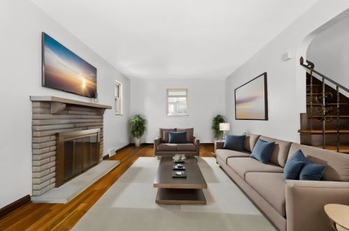 1069 Grandview Ave, Bridgeville PA  15017-2250 exterior