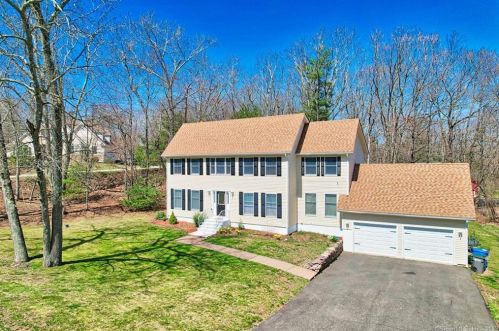 19 Tania Dr, Manchester CT  06040-6824 exterior