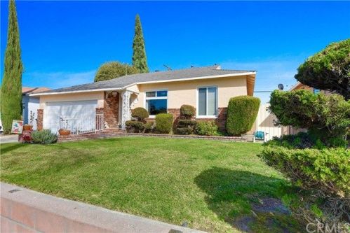 4222 Conquista Ave, Lakewood, CA 90713-3204