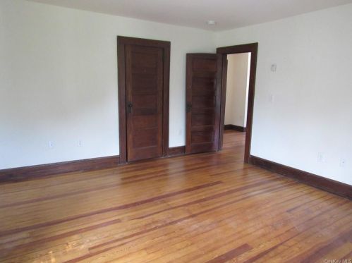 159 South St, Middletown NY  10940-6525 exterior