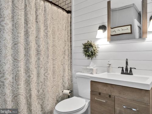 12 Orange St, Ephrata PA  17522-2315 exterior