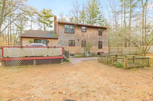 81 Roller Coaster Rd, Hanson, MA 02341-1442