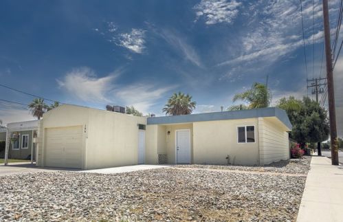 306 7th St, San Jacinto CA  92583-4710 exterior
