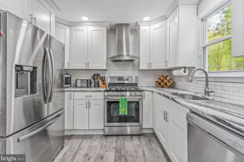 1900 Hedding Rd, Columbus NJ  08022-2067 exterior