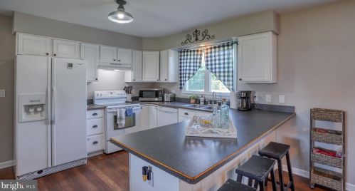 1808 Mcginnis Pond Rd, Magnolia DE  19962-1556 exterior