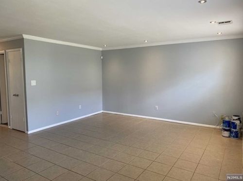 41 Coriander Way, Englewood, NJ 07631-3387