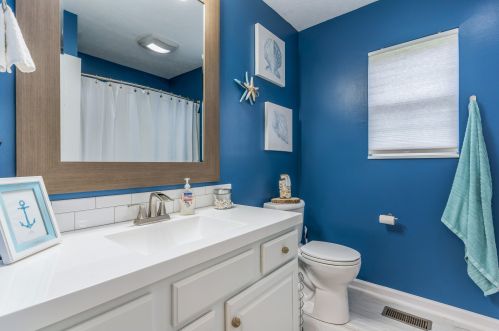 140 Union Ridge Dr, Englewood OH  45322-8774 exterior