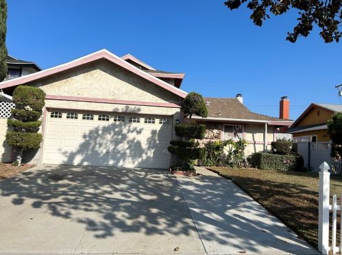19518 Belshaw Ave, Long Beach, CA 90746-2404