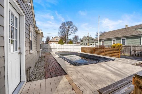 34 Homewood Ave, North Providence RI  02911-2907 exterior