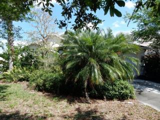 5834 Lake Champlain Dr, Orlando, FL 32829-7669