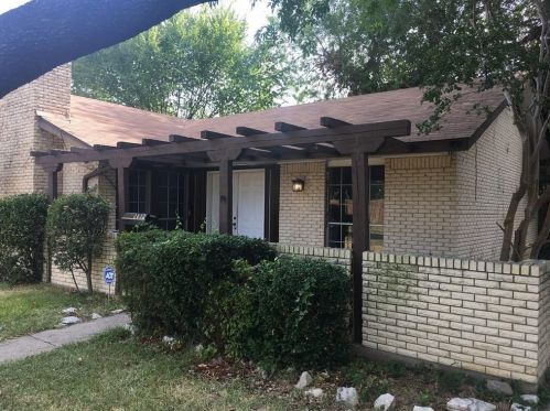 3602 Missoula St, Irving TX  75062-3043 exterior