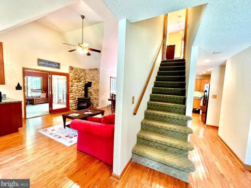189 Lyle House Rd, Mathias WV  26812 exterior
