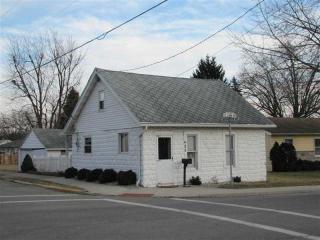423 Lawn Ave, Urbana, OH 43078-1736