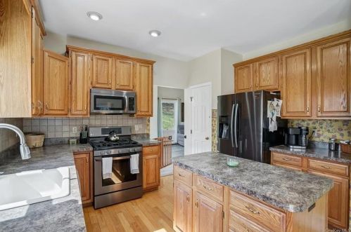 270 Prosperous Valley Rd, Middletown NY  10940-8707 exterior