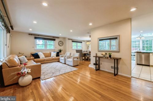 12 Shadybrook Ln, Princeton NJ  08540-4161 exterior