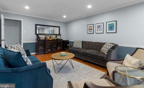 770 Dawes Dr, Yardley PA 19067-4335 exterior