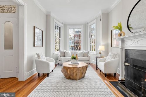 124 6 St, Washington DC 20002-2215 exterior