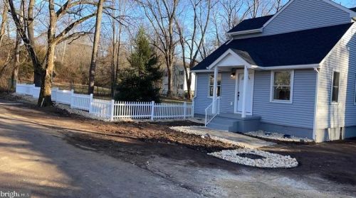 70 Lakeside Dr, Collegeville PA  19426-4109 exterior