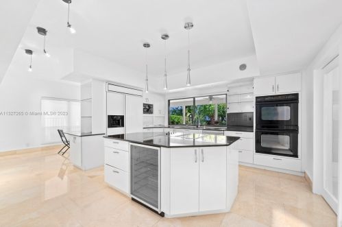 3051 35 St, Hollywood FL 33021-2627 exterior