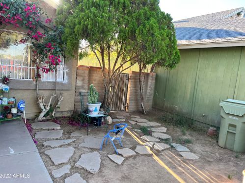 7320 70th Dr, Glendale, AZ 85303-2109