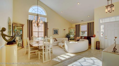 172 Huntington Dr, Jackson Twp NJ  08527-4789 exterior